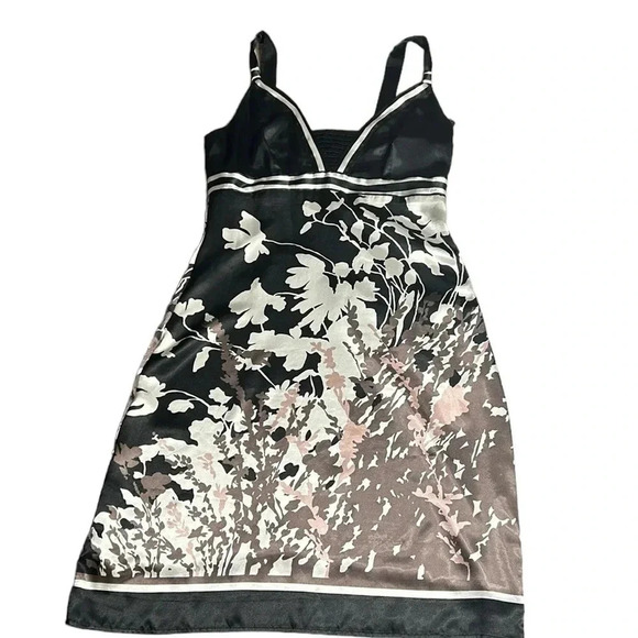 RW & CO dress, halter ,sateen,shiny ,empire waist ,size  10 .Black floral artsy. - Picture 5 of 17